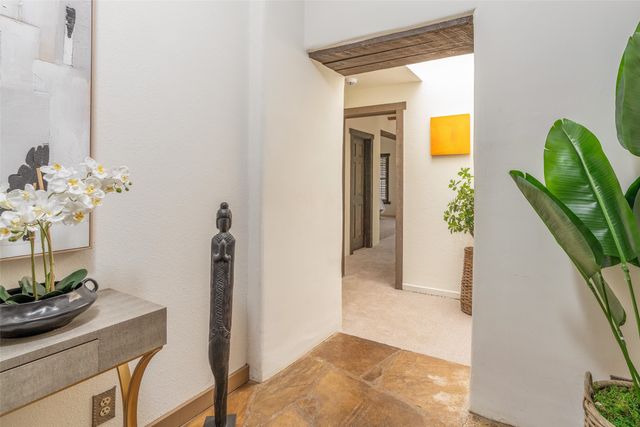 1009 Paseo De La Cuma, Santa Fe, NM 87501