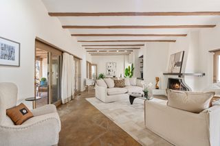 1009 Paseo De La Cuma, Santa Fe, NM 87501