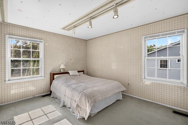 30 Hamilton Ln, Plainsboro Twp., NJ 08536