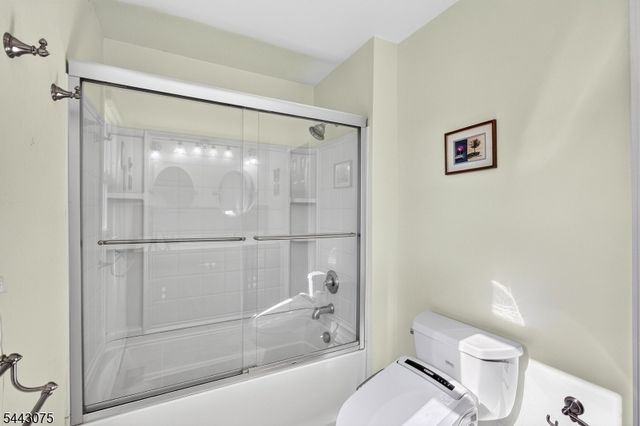 30 Hamilton Ln, Plainsboro Twp., NJ 08536
