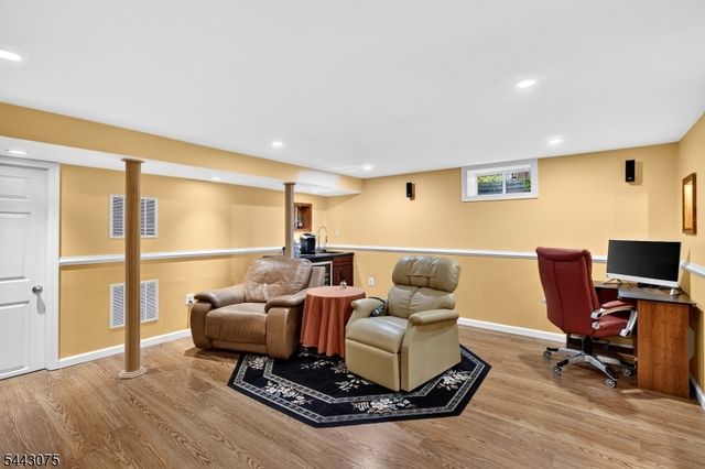 30 Hamilton Ln, Plainsboro Twp., NJ 08536