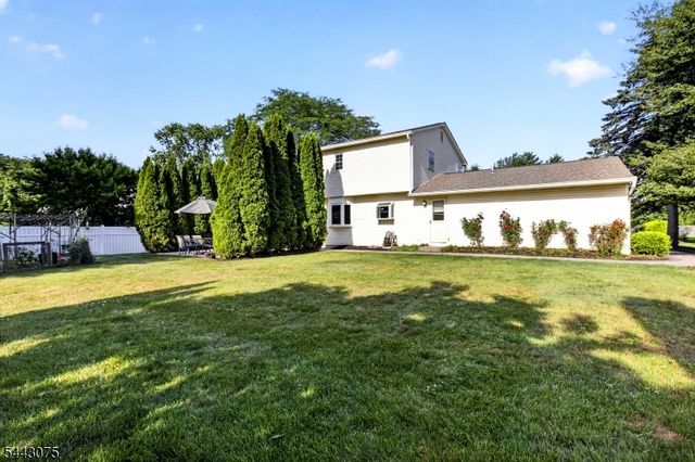 30 Hamilton Ln, Plainsboro Twp., NJ 08536