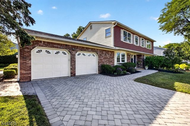 30 Hamilton Ln, Plainsboro Twp., NJ 08536