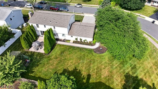 30 Hamilton Ln, Plainsboro Twp., NJ 08536