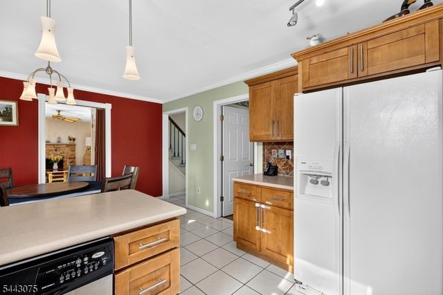 30 Hamilton Ln, Plainsboro Twp., NJ 08536