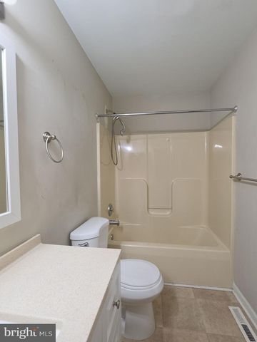 341 RAINBOW LN, Vineland, NJ 08360