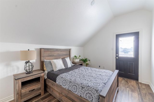105 County Road 2239, Cleveland, TX 77327