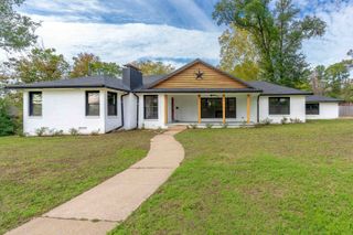 2425 Oak Ln, Tyler, TX 75701