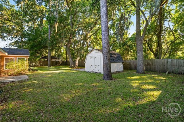 42 River Oaks Road, Savannah, GA 31410