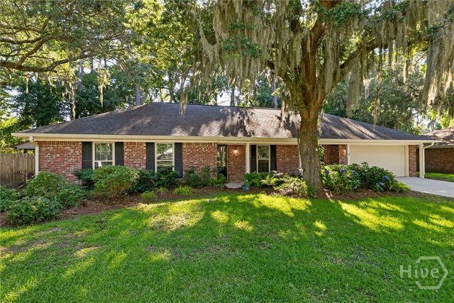 42 River Oaks Road, Savannah, GA 31410