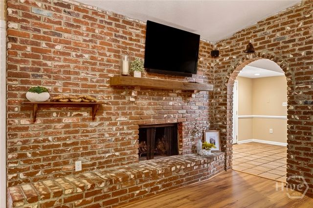 42 River Oaks Road, Savannah, GA 31410