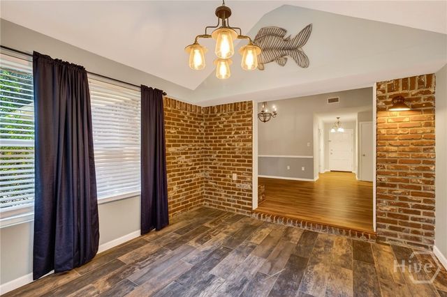 42 River Oaks Road, Savannah, GA 31410