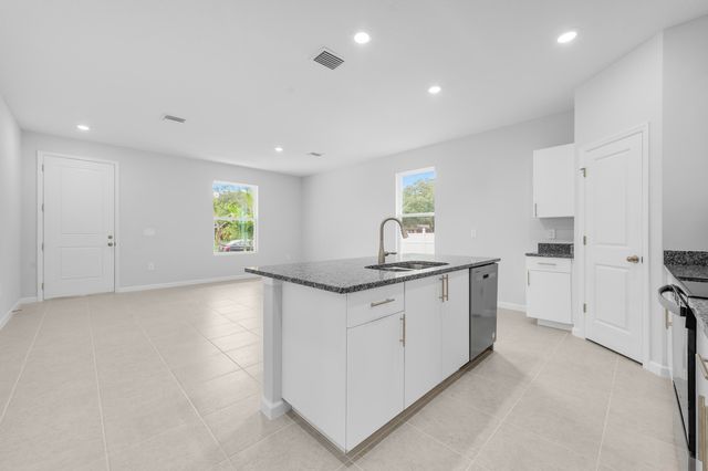 3344 N Park Dr, Fort Pierce, FL 34982