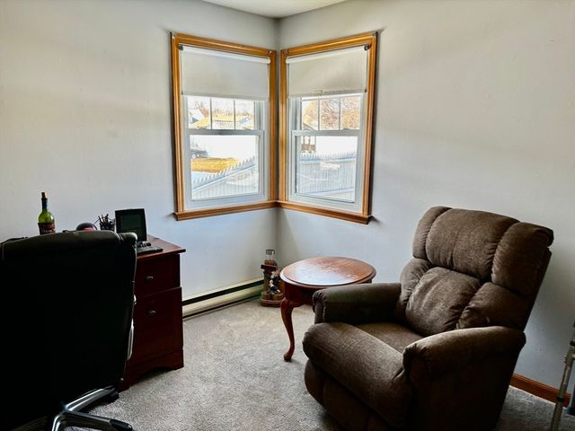 30 Catherine St, Chicopee, MA 01013