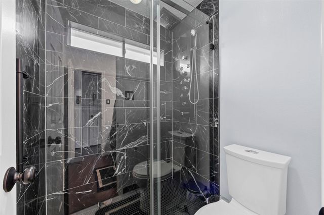 4219 Glenchase Lane, Houston, TX 77014