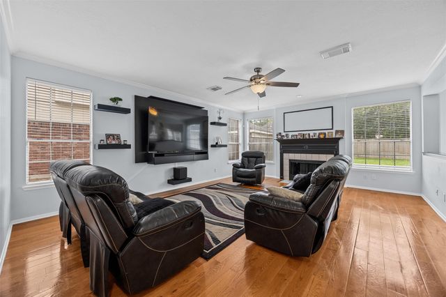 4219 Glenchase Lane, Houston, TX 77014