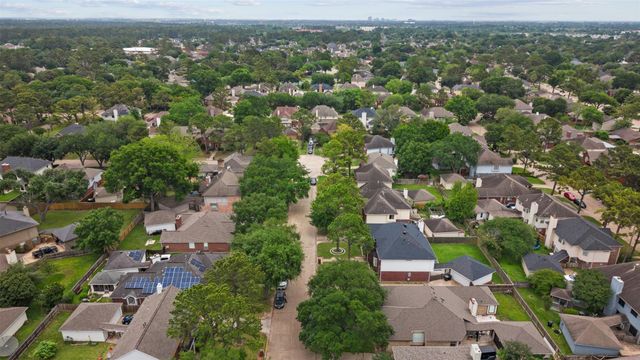 4219 Glenchase Lane, Houston, TX 77014