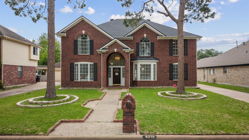 4219 Glenchase Lane, Houston, TX 77014