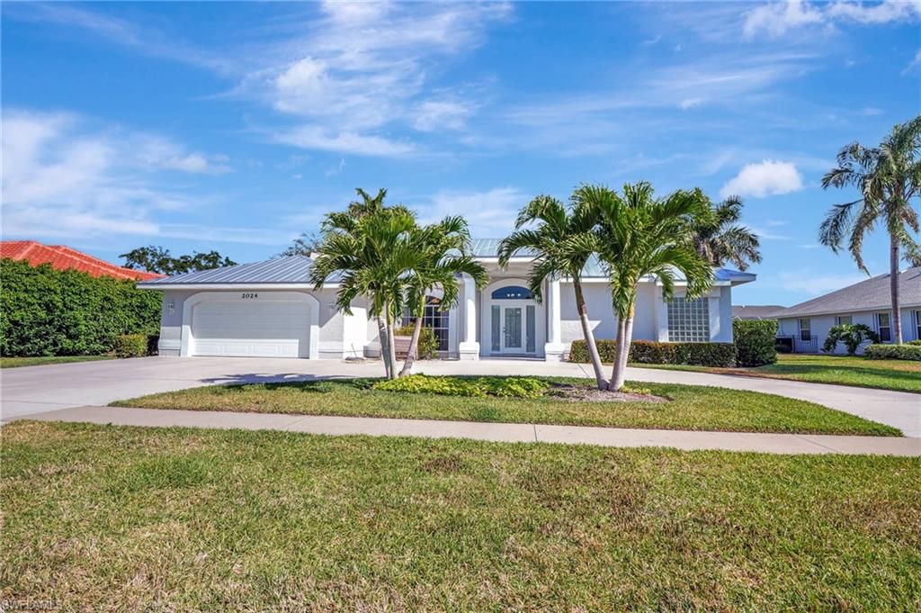 2024 Imperial CIR, NAPLES, FL 34110 — photo 5