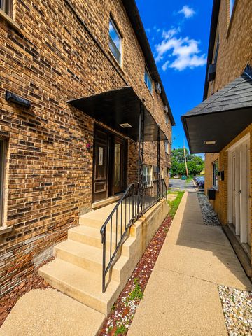 1124 Dunlop Avenue 2C, Forest Park, IL 60130