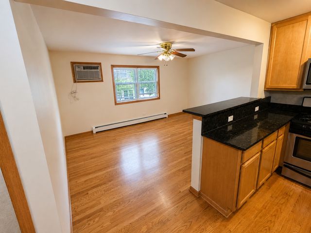 1124 Dunlop Avenue 2C, Forest Park, IL 60130