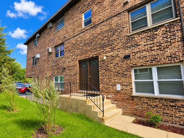 1124 Dunlop Avenue 2C, Forest Park, IL 60130