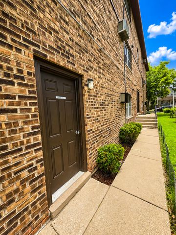 1124 Dunlop Avenue 2C, Forest Park, IL 60130