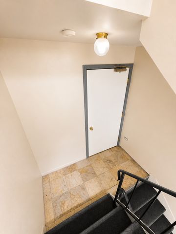 1124 Dunlop Avenue 2C, Forest Park, IL 60130