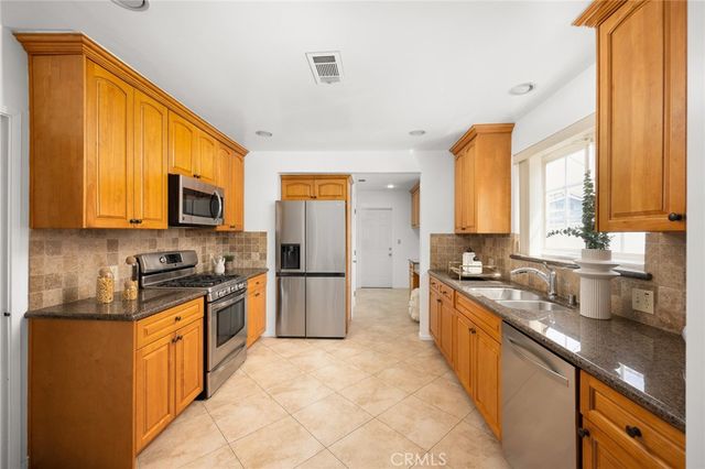 1704 S Date Avenue, Alhambra, CA 91803