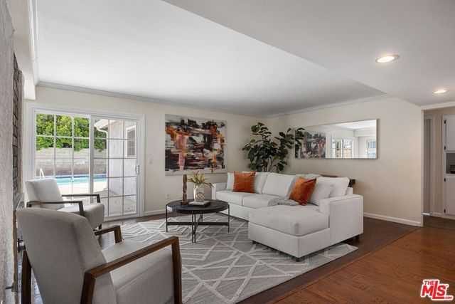 12622 Amboy Avenue, Sylmar, CA 91342