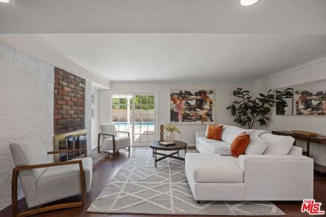 12622 Amboy Avenue, Sylmar, CA 91342