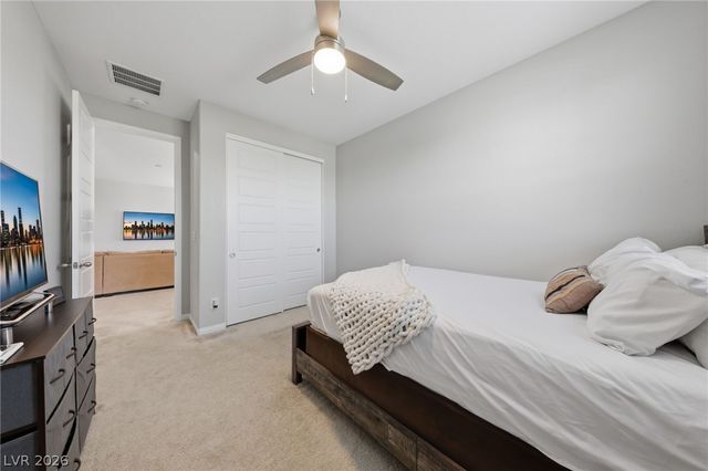 7547 Tinley Creek Avenue, Las Vegas, NV 89113