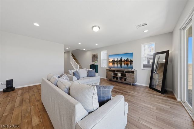 7547 Tinley Creek Avenue, Las Vegas, NV 89113