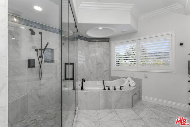 2209 Banyan Drive, Los Angeles, CA 90049