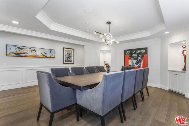 2209 Banyan Drive, Los Angeles, CA 90049