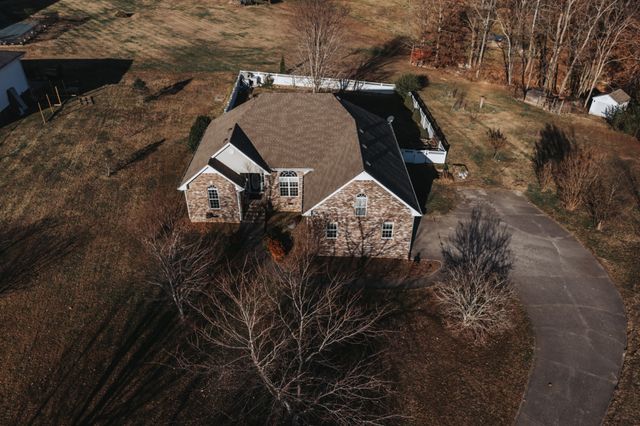 2009 Bethel Ln, Ashland City, TN 37015