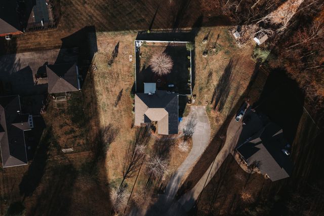 2009 Bethel Ln, Ashland City, TN 37015