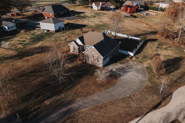 2009 Bethel Ln, Ashland City, TN 37015