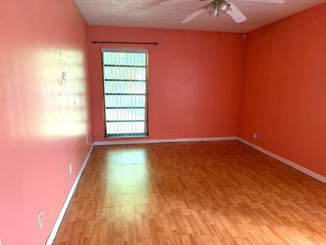 7101 NW 68th Street, Tamarac, FL 33321