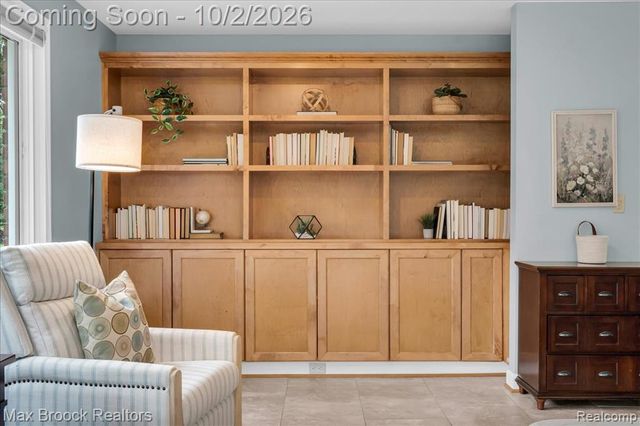 3988 Far Hill Drive, Bloomfield Hills, MI 48304