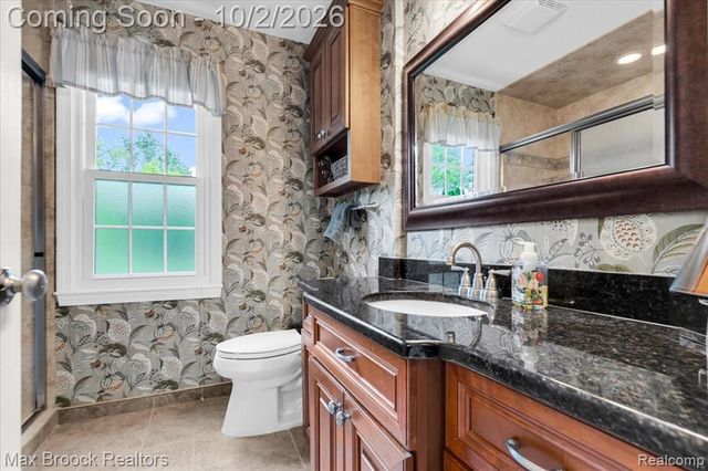 3988 Far Hill Drive, Bloomfield Hills, MI 48304