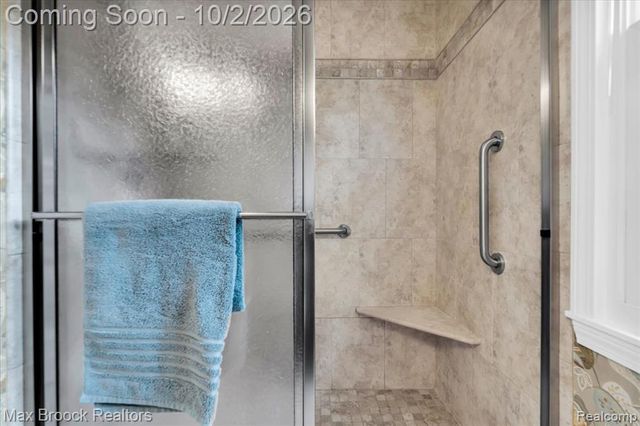 3988 Far Hill Drive, Bloomfield Hills, MI 48304