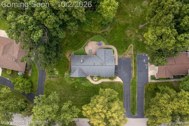 3988 Far Hill Drive, Bloomfield Hills, MI 48304
