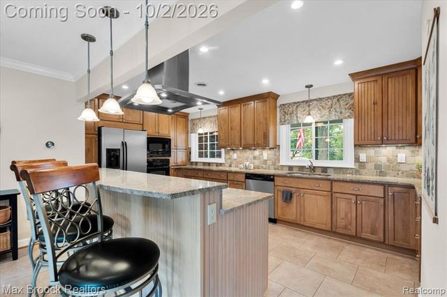 3988 Far Hill Drive, Bloomfield Hills, MI 48304