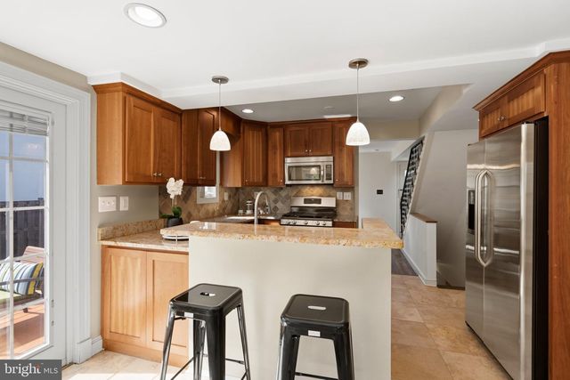 4900 GREENWAY DR, Bethesda, MD 20816