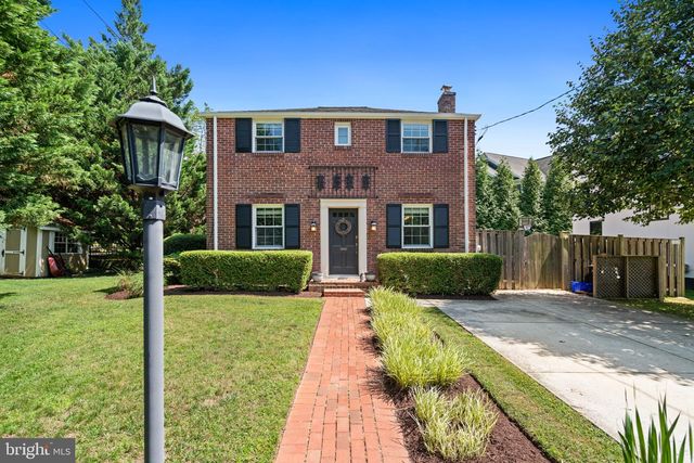 4900 GREENWAY DR, Bethesda, MD 20816