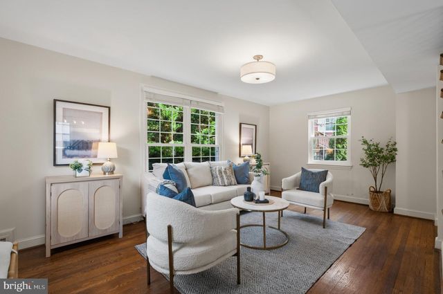 4900 GREENWAY DR, Bethesda, MD 20816