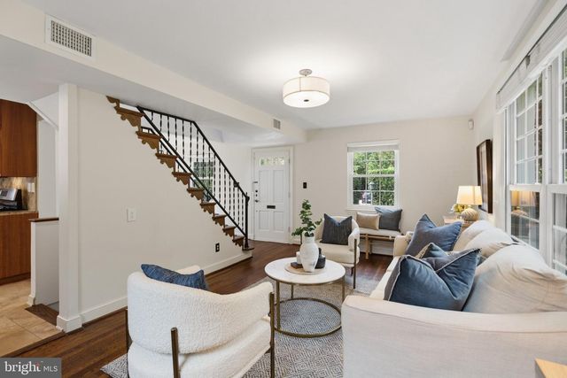 4900 GREENWAY DR, Bethesda, MD 20816