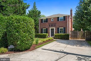 4900 GREENWAY DR, Bethesda, MD 20816