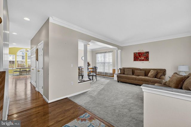 10 WALKER CT, Charles Town, WV 25414